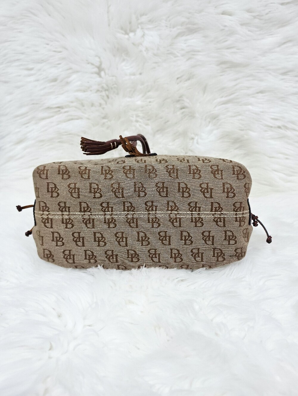 Dooney & Bourke DB Monogram Drawstring Bucket Bag Tan Brown Leather - Picture 8 of 17